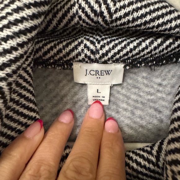 Cozy Black and White Chevron funnel neck top - Picture 2 of 2